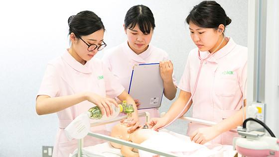 実習対応教官が全面的にバックアップする「臨地実習」