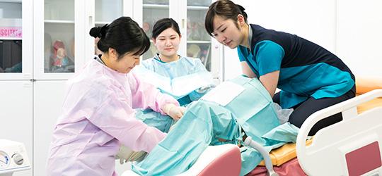 分娩介助技術を体得する