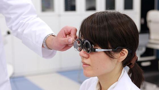 視能訓練士との 「チーム医療・加齢と目」