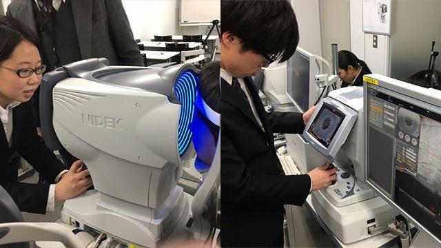 最新の医療機器に触れる
