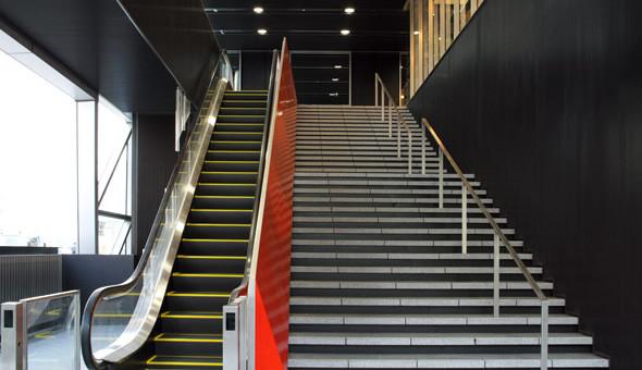 学生エントランス