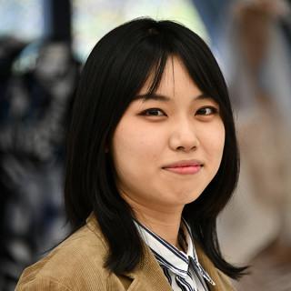 周 欣茜