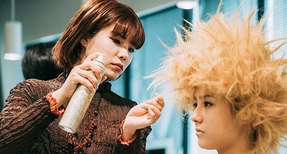 ヘアメイク専門学校｜名古屋モード学園