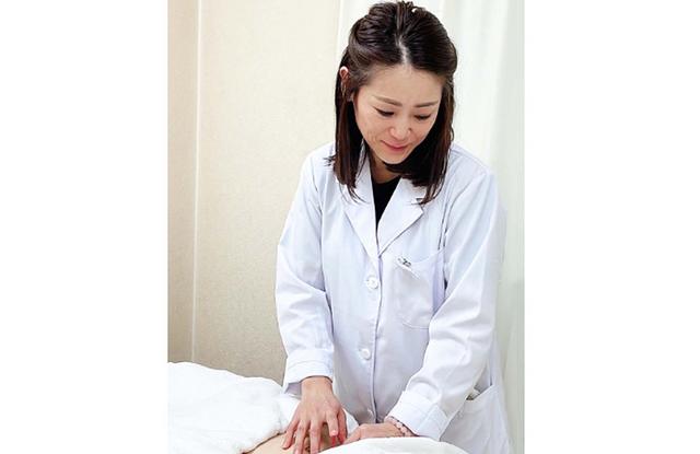 夜間部で着実に磨いた基礎力が自信に。不妊や女性特有の悩みに寄り添い、患者さんの全身と心をケアする鍼灸師になりたい。