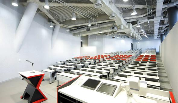 小ホール（200人収容）