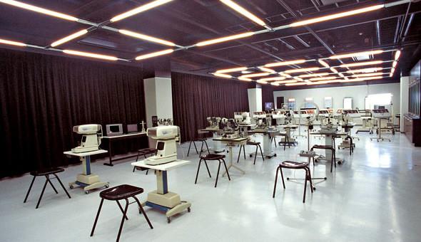 視能訓練実習室（明室）