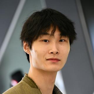 劉 耀文