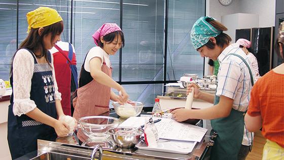 食事の知識・技術を学ぶ「生活支援技術」