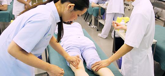 質の高い実習が豊富にできるのは学内に治療院を附属してるから
