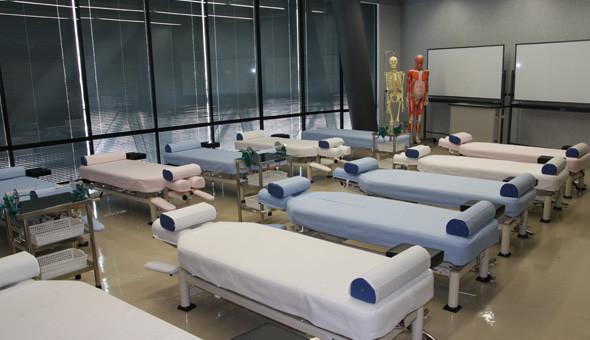 柔道整復実習室