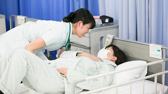 患者さんと接するところから始める「臨床判断力演習Ⅰ・Ⅱ」