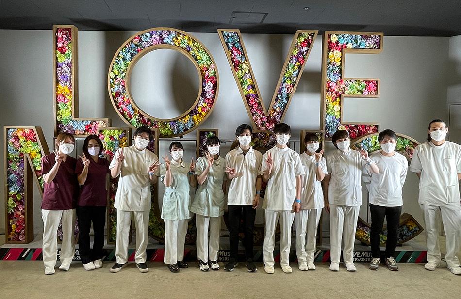 MAN WITH A MISSION、マカロニえんぴつ、Creepy Nutsなどが出演 『LOVE